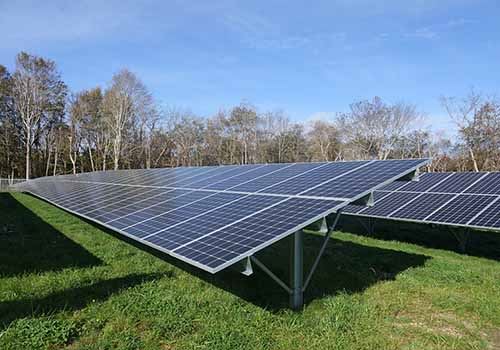 Kuluttajat lisäävät 375 MW aurinkoenergiaa kolmen hankkeen kautta